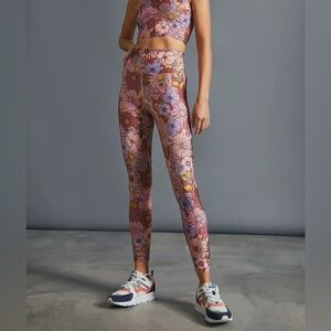BEACH RIOT- Piper Leggings Marsala Floral Size XS